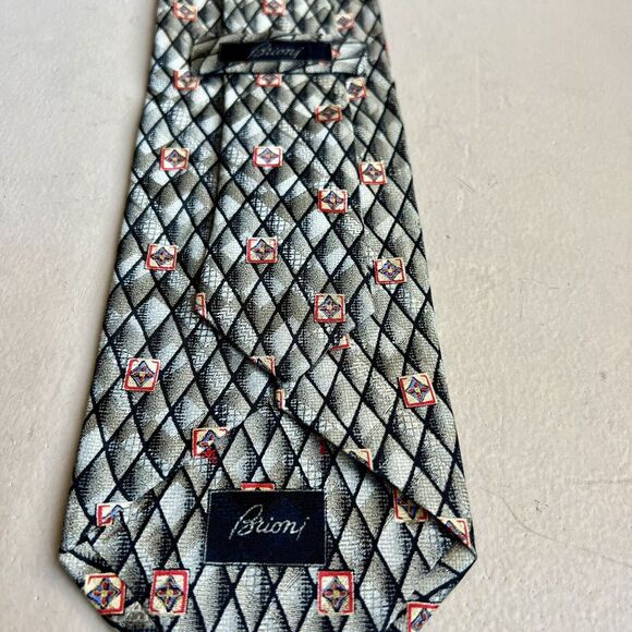 Brioni Gray & Black Diamonds & Red Squares 100% Silk Designer Men’s Tie Necktie - Picture 4 of 11
